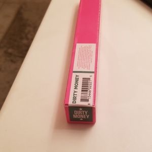 Lip liner dark green